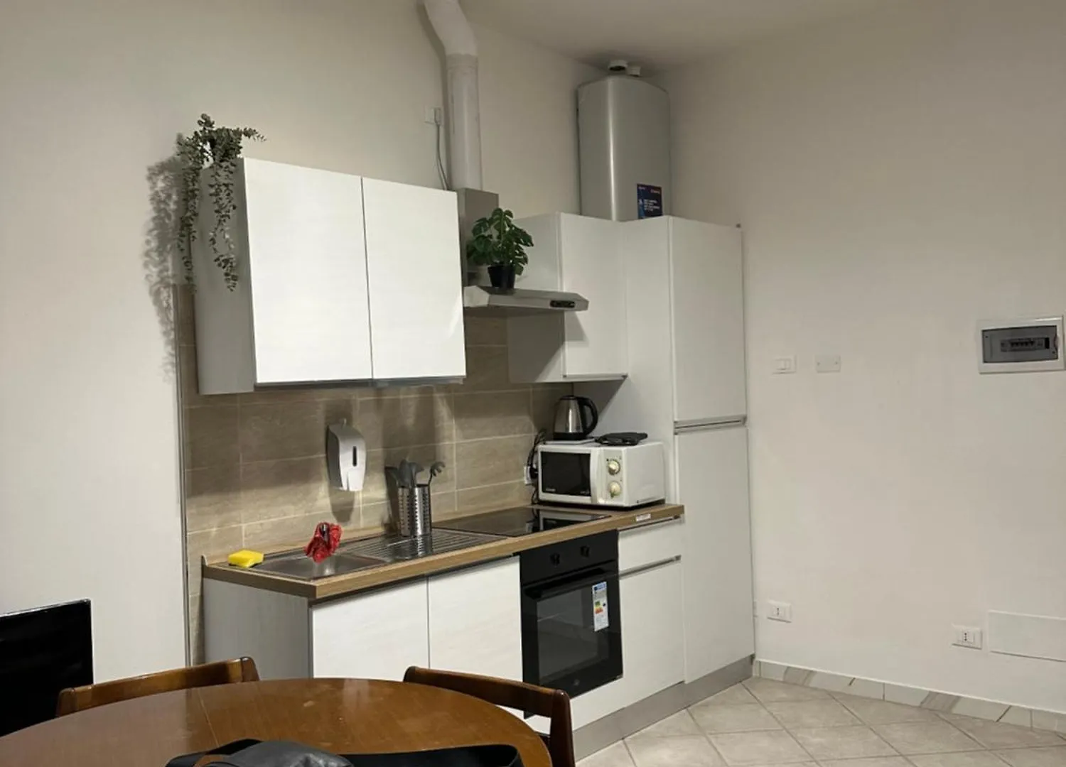 Jcube Apartments Precotto Milano 0*, Milan